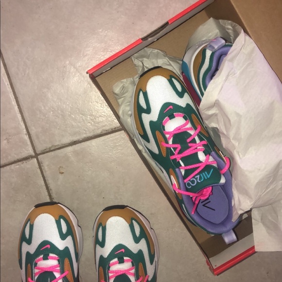 Nike air Max 200 mystic green size 7.5 - Picture 3 of 4